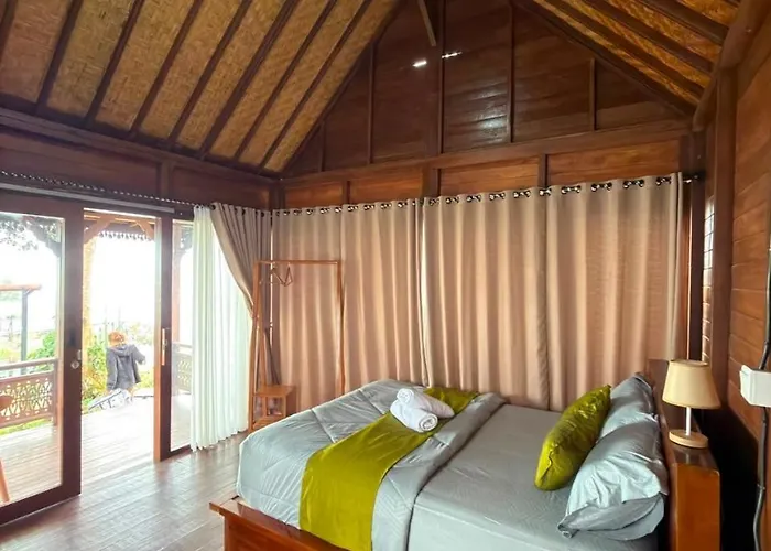 Giri Luwih And Glamping Villa *