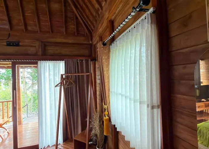 Giri Luwih And Glamping Villa *